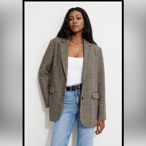 Plaid oversized blazer

Size:xs

Fits oversized